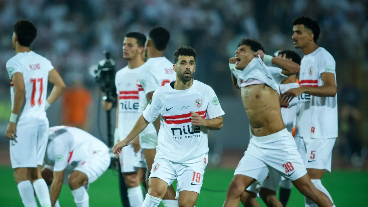 أزمة مغربية.. هل فرض الفيفا عقوبة تأديبية على الزمالك؟